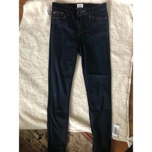Hudson Skinny Jeans Dark Wash.
